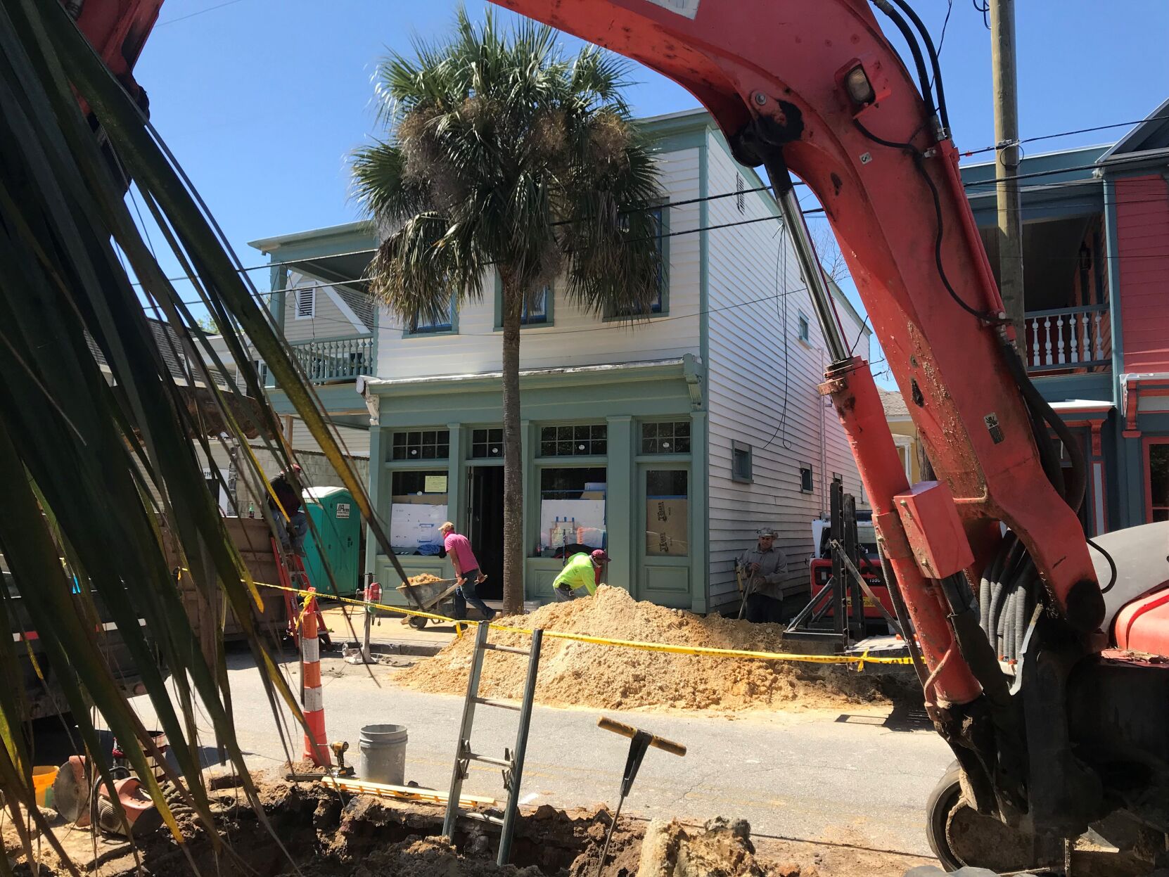 Johns Island cafe to add 2nd venue in Charleston; Mount Pleasant shop expands to downtown